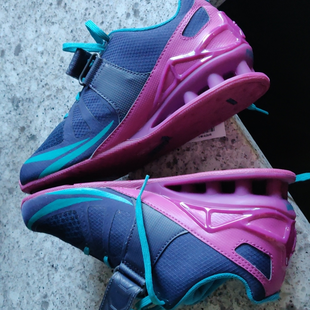 Inov-8 fastlift, never worn, inserts are missing
